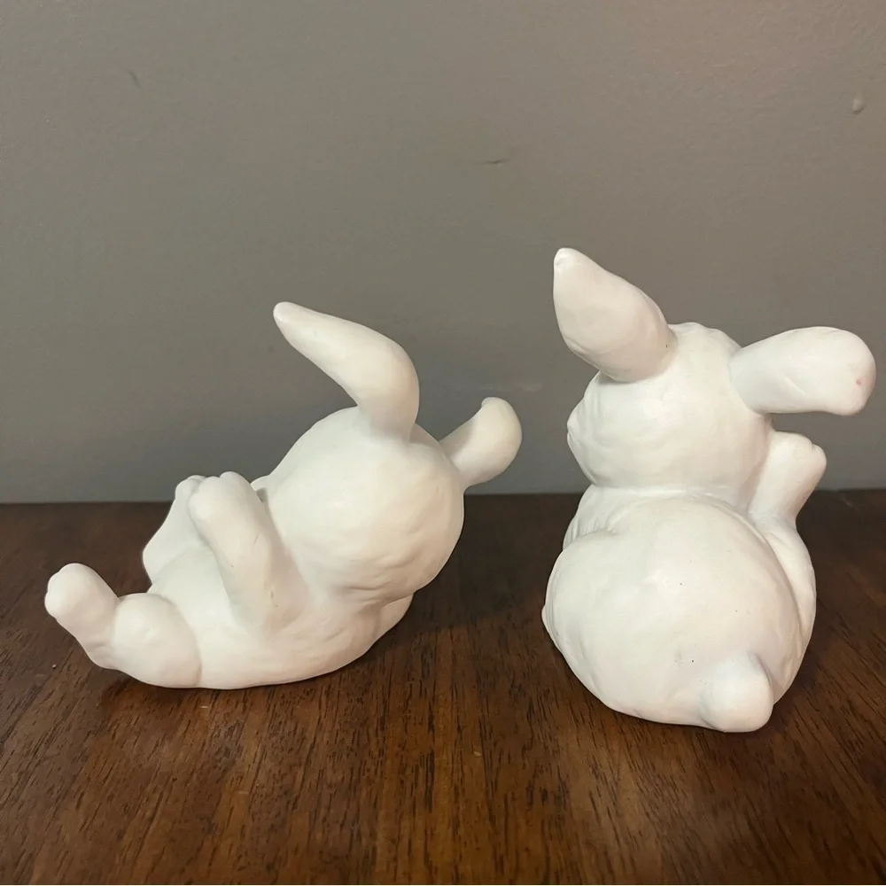 Vintage Pair of White Rabbit Figurines - HOMCO - Easter..1458